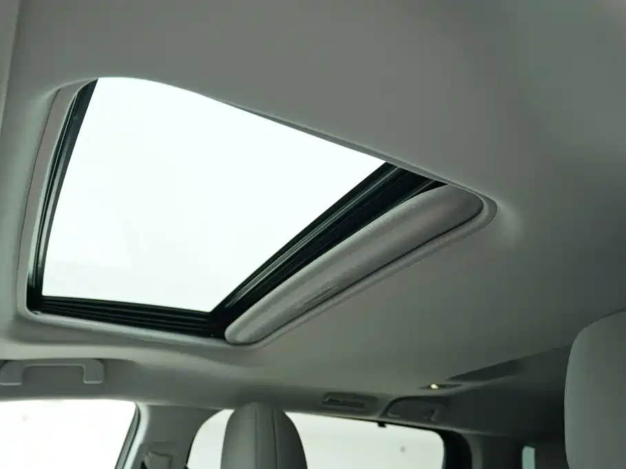 Toyota Sienna — миниатюра 11