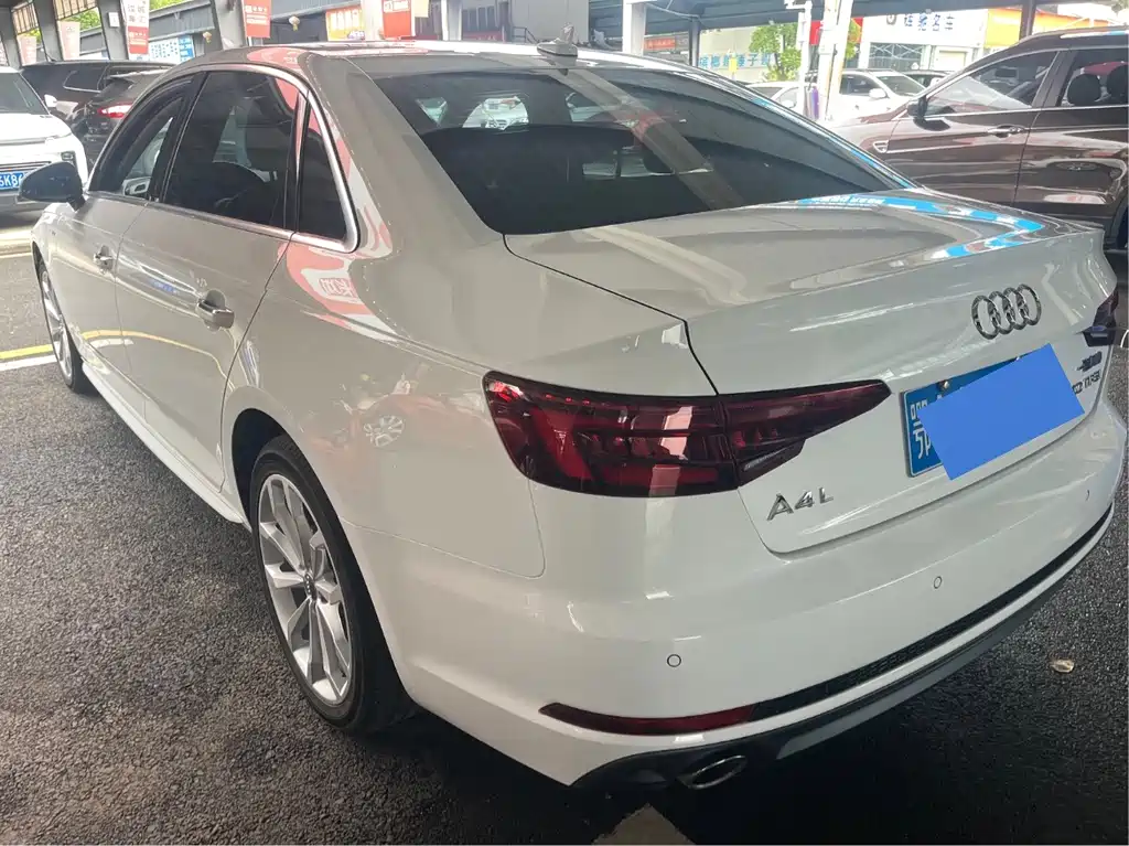 Audi A4L — миниатюра 8