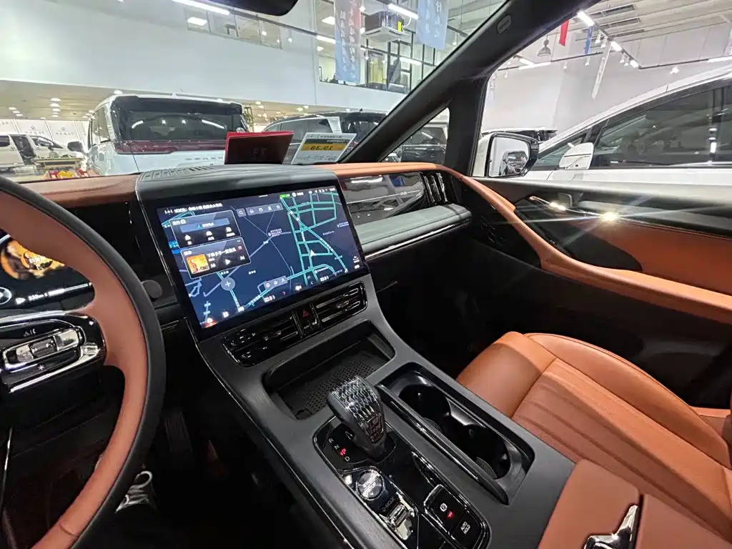 GAC Motor Trumpchi M8 — миниатюра 16