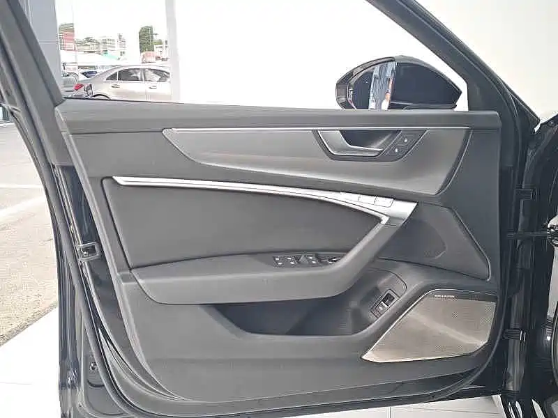 Audi A6 (Import) — миниатюра 9