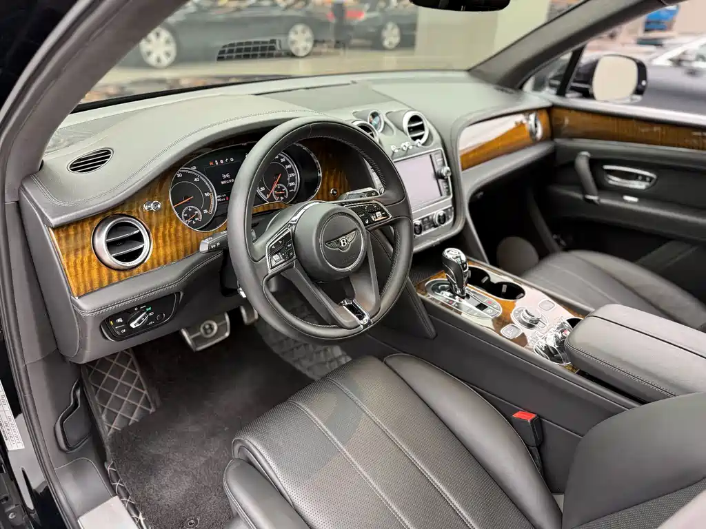 Bentley Bentayga — фотографии объявления, Фото 7