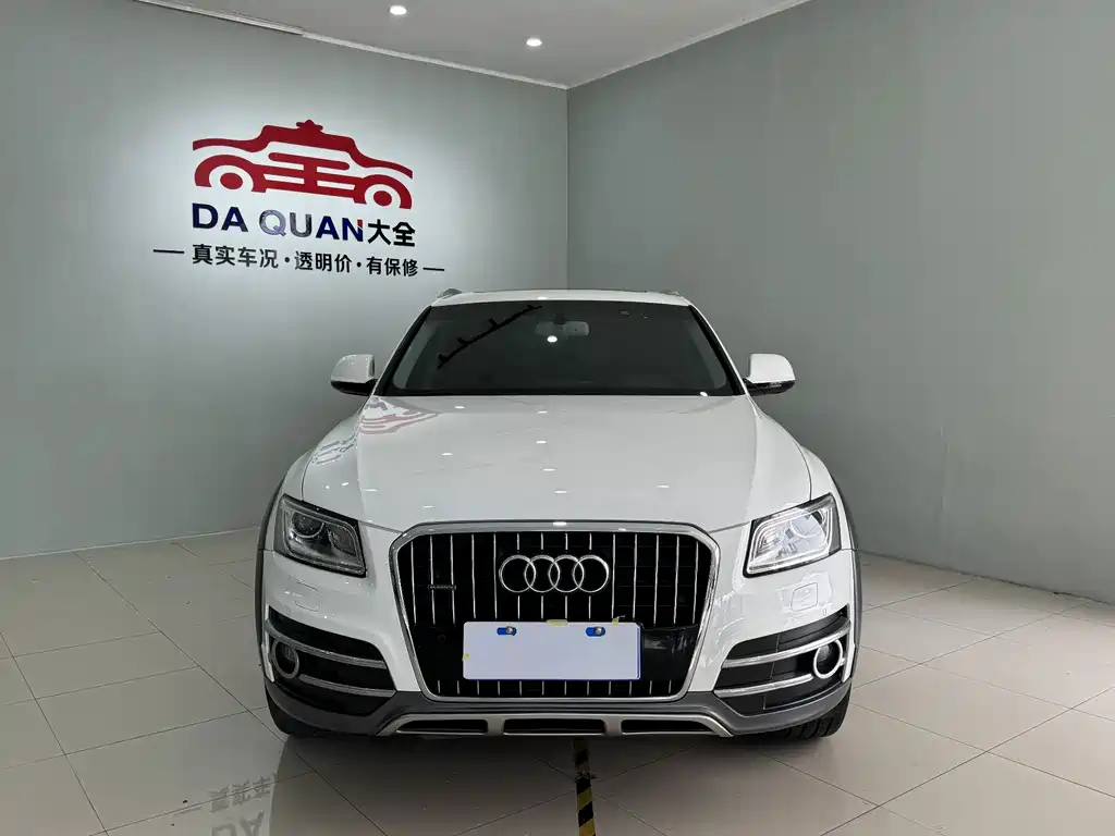 Audi Q5 Plus 40 TFSI Tech Type, фото 2