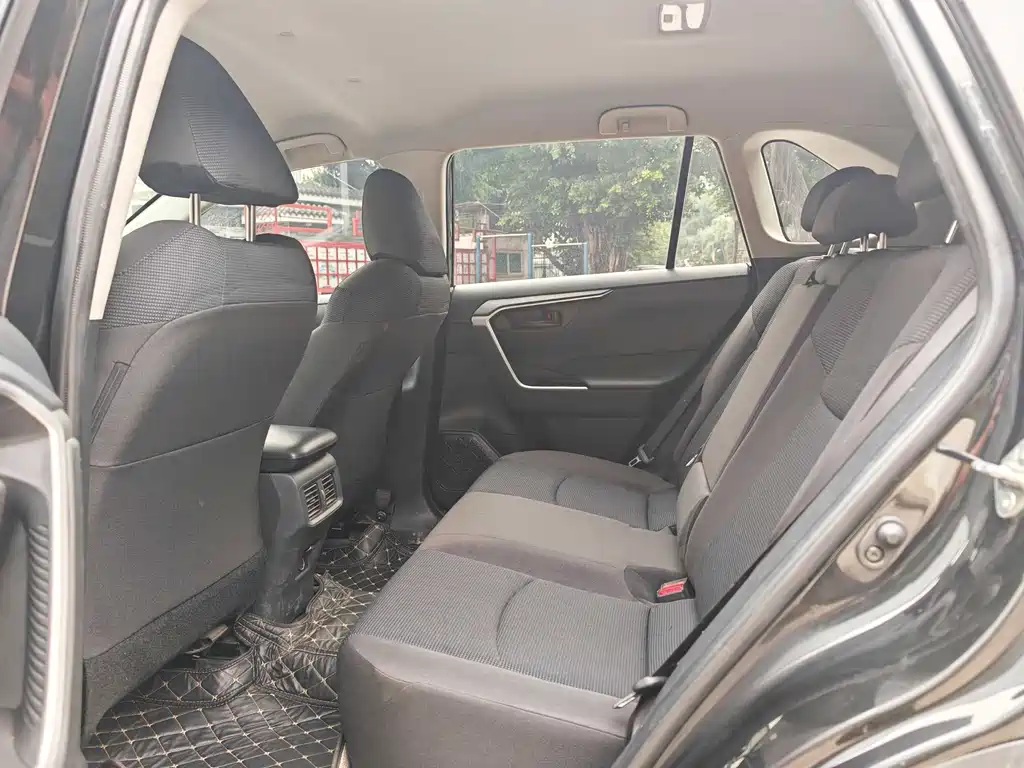 TOYOTA RAV4 RONGFANG