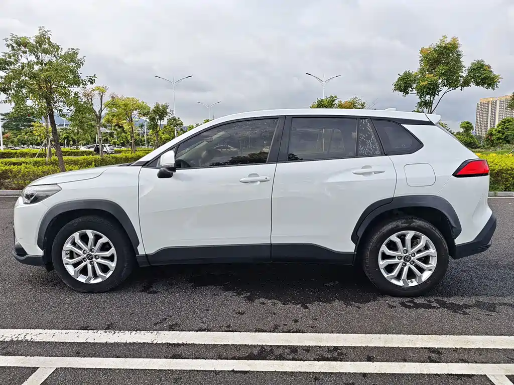 Toyota Frontlander — миниатюра 3