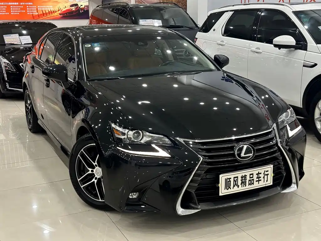 Lexus GS — миниатюра 5