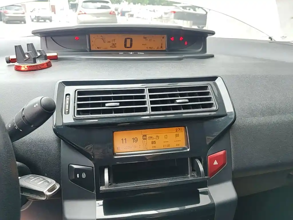 Citroen C-Quatre — миниатюра 13