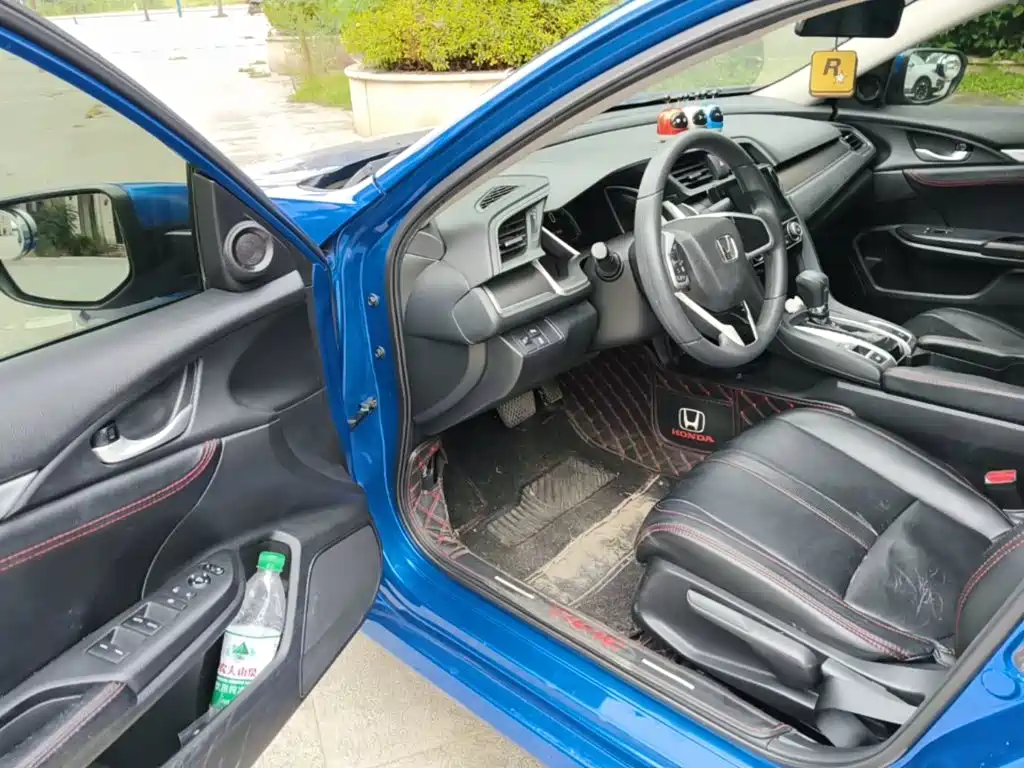 Honda Civic — миниатюра 16