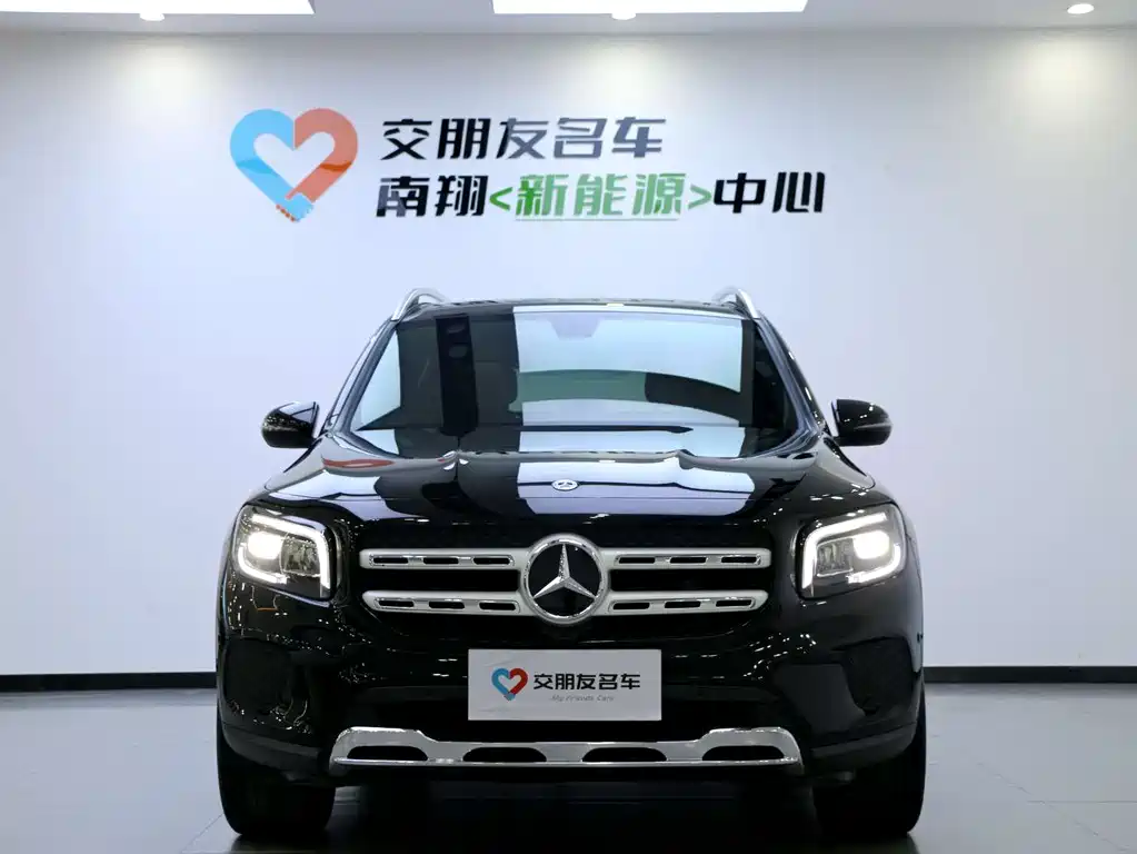 MERCEDES-BENZ GLB