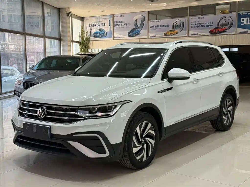 Volkswagen Tiguan L 2023