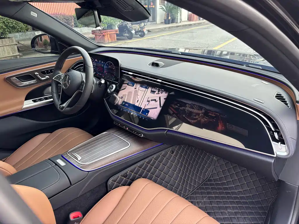Mercedes-Benz E-Class — миниатюра 21