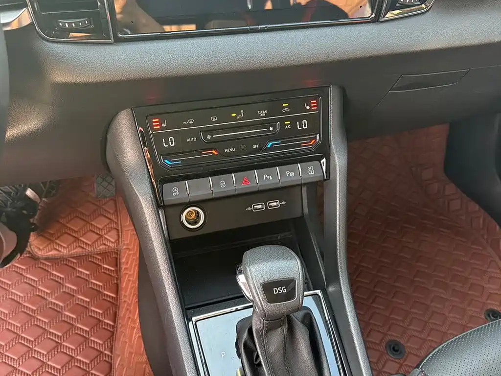 Skoda Karoq — миниатюра 15