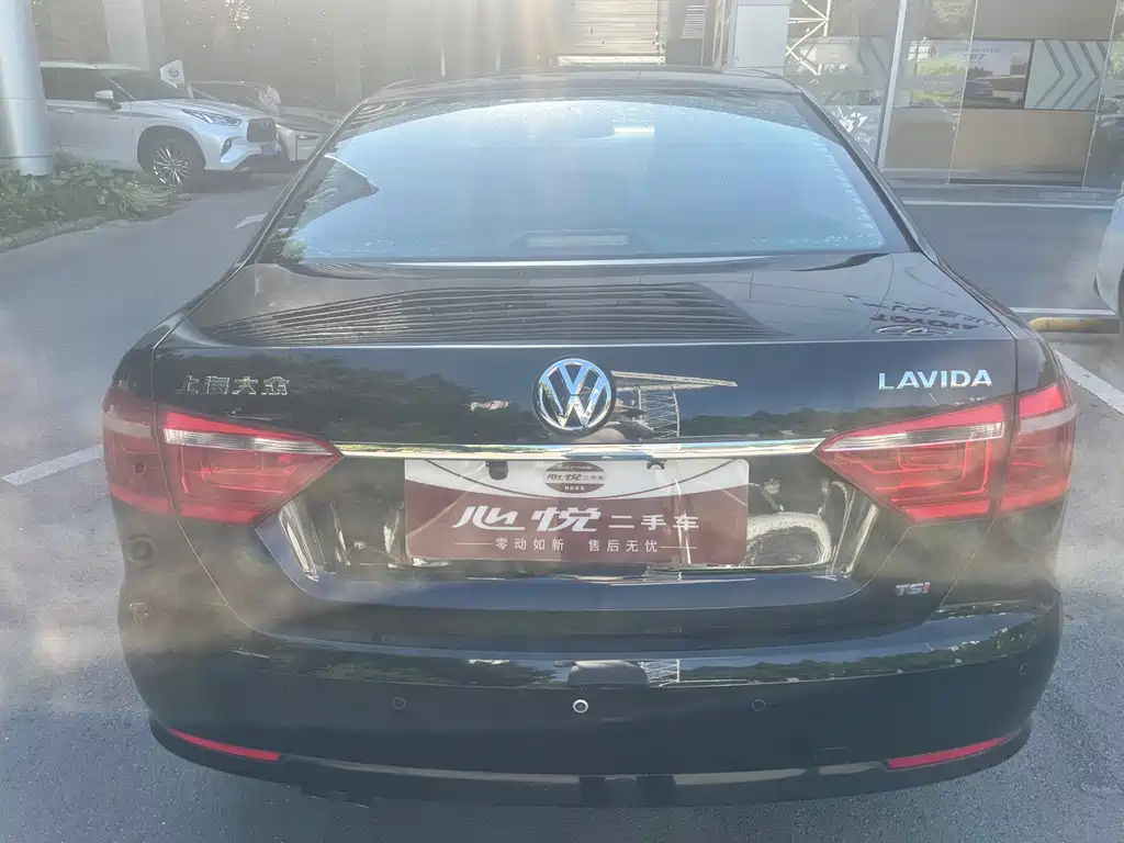 Volkswagen Lavida — миниатюра 8