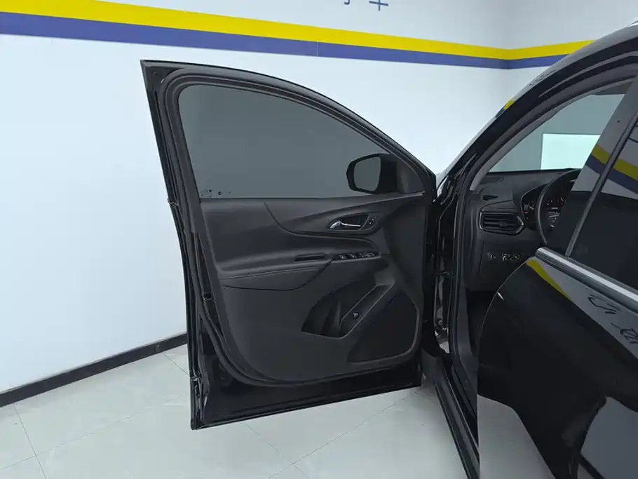 Chevrolet Equinox — миниатюра 7