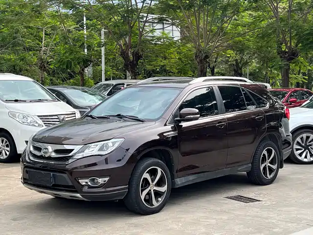 2016 BYD S7