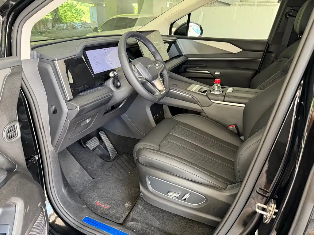 BYD M9 — миниатюра 3