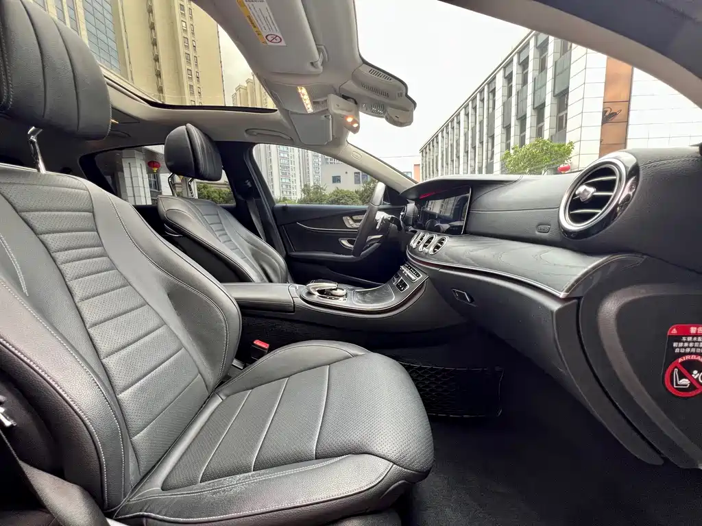 Mercedes-Benz E-Class — миниатюра 28