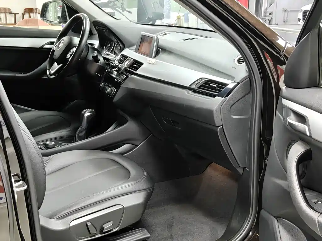 BMW X1 — миниатюра 8