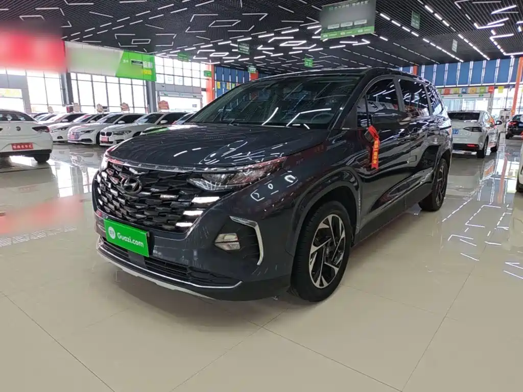 Hyundai Custo