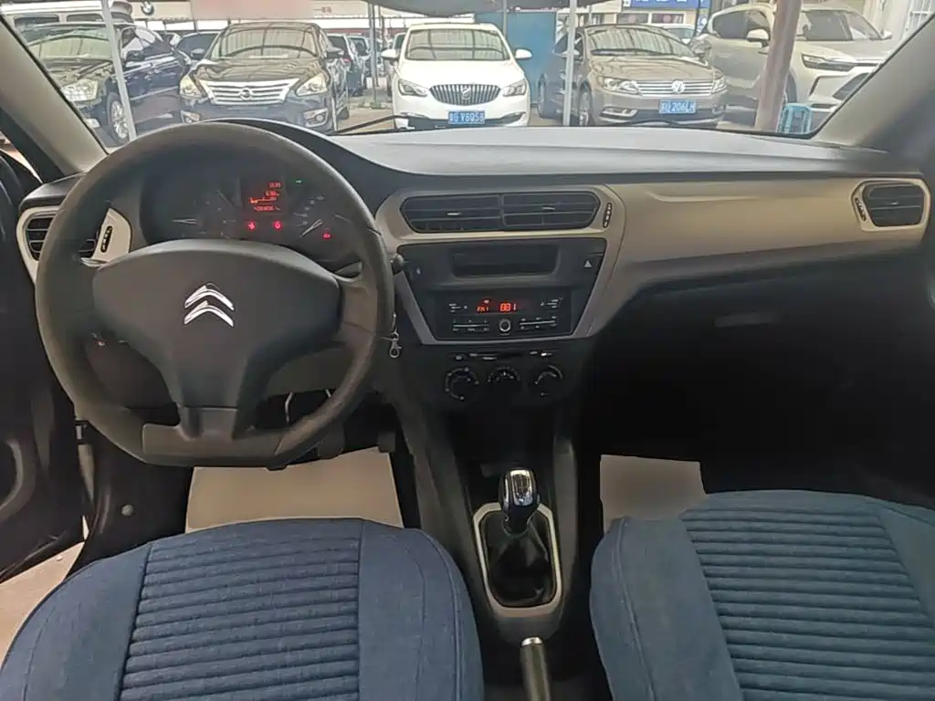 Citroen Elysee — миниатюра 10