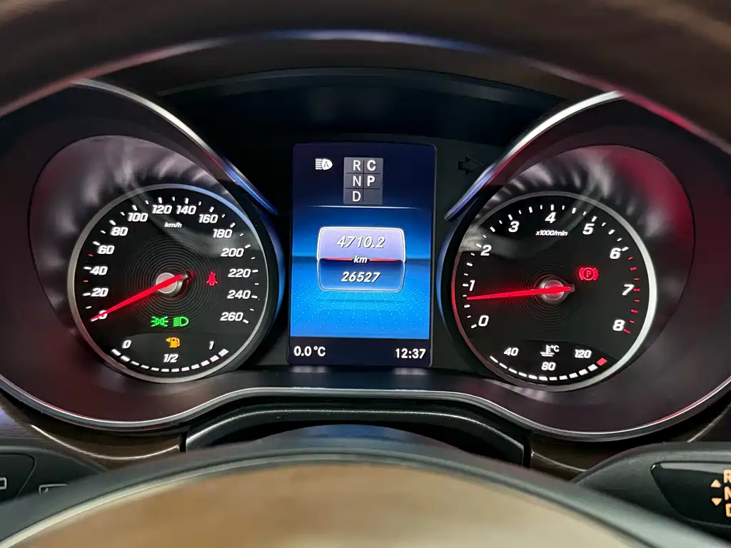 MERCEDES-BENZ V CLASS