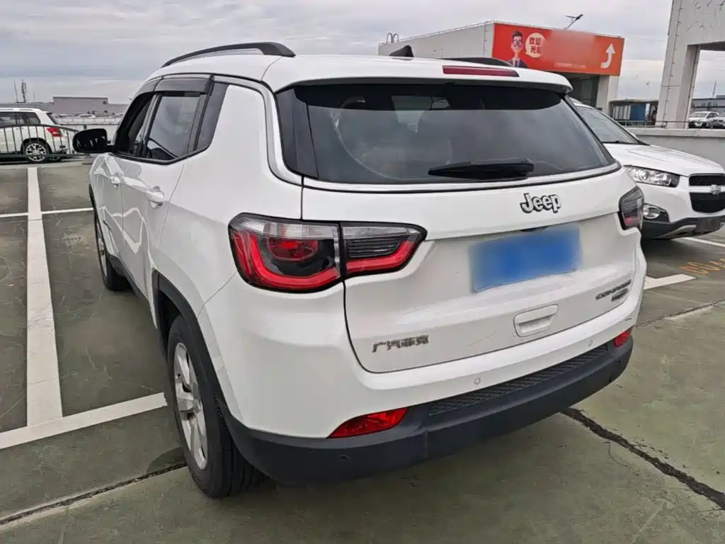 Jeep Compass — миниатюра 5