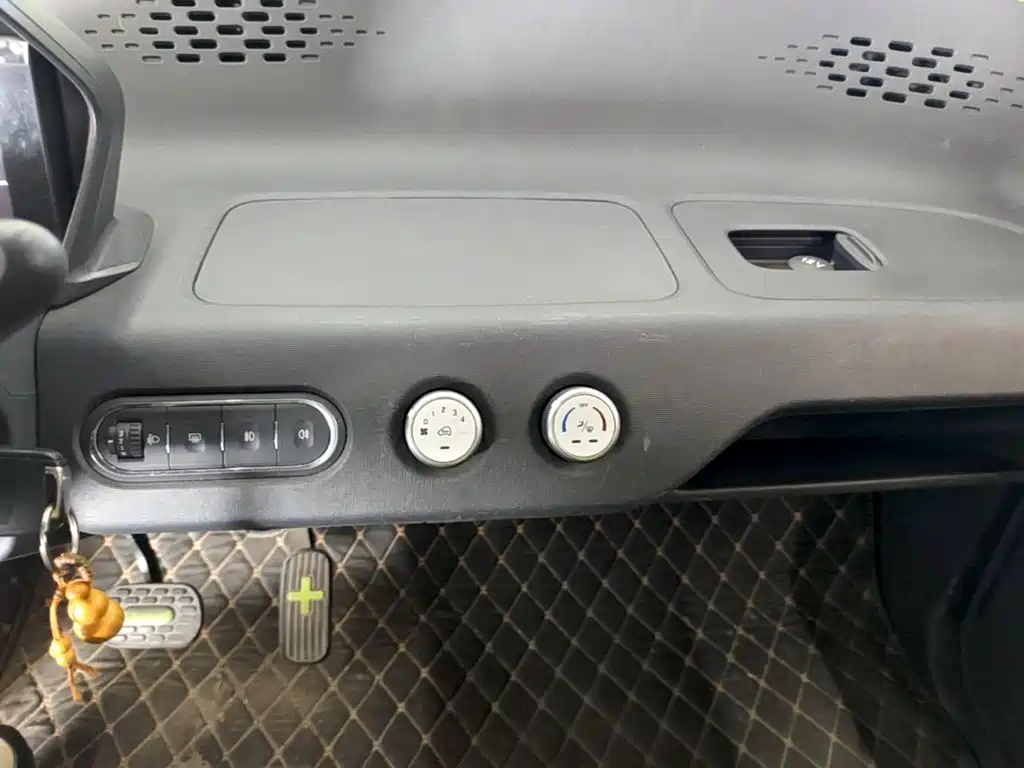 Baojun E100 — миниатюра 13