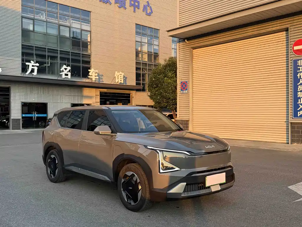 Kia EV5 — миниатюра 2