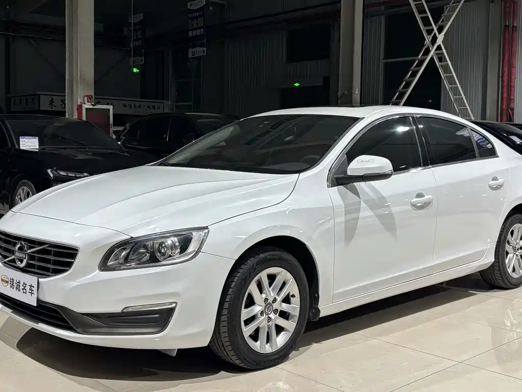 Volvo S60