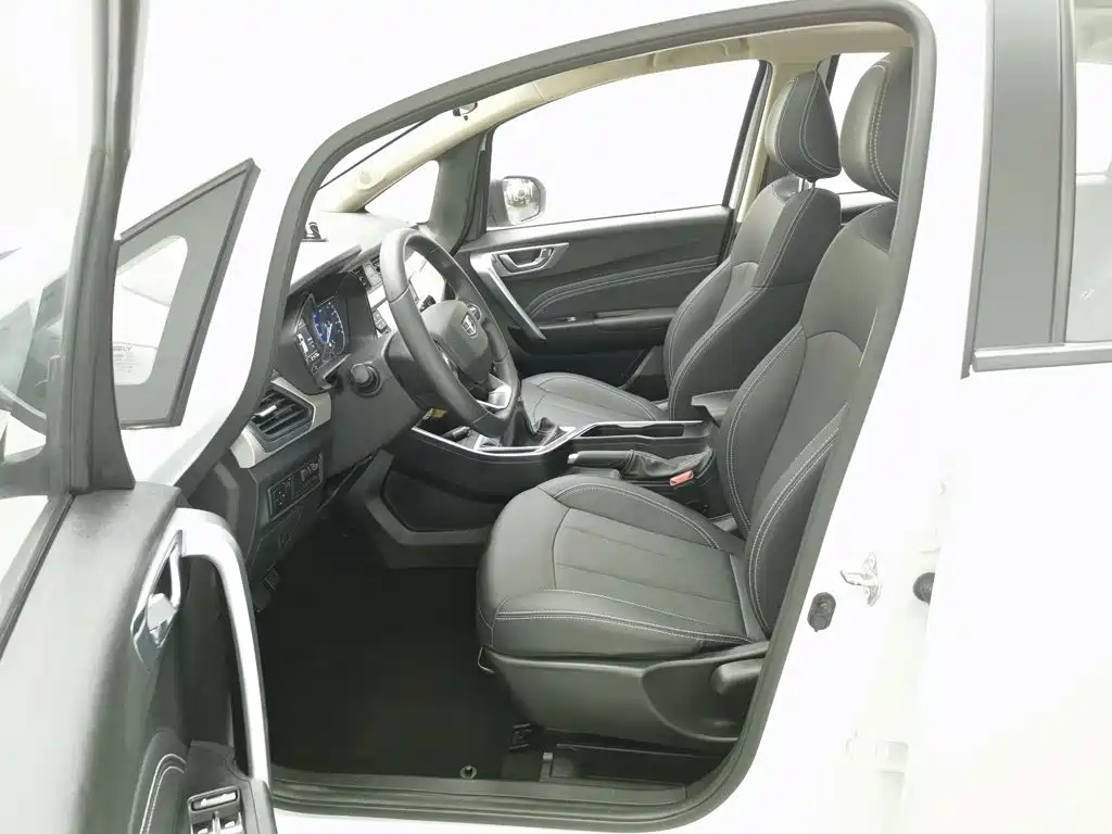 Geely Vision X3 — миниатюра 10