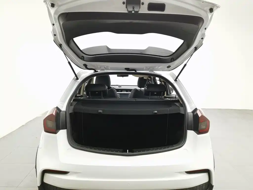 Geely Vision X3 — миниатюра 16