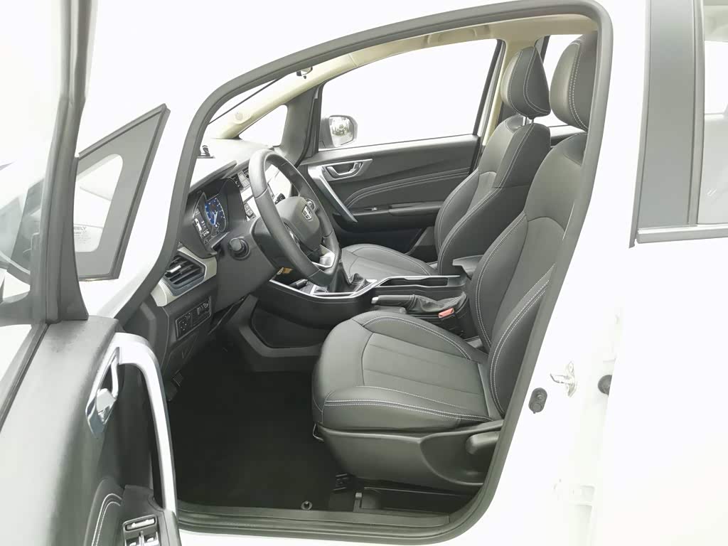 Geely Vision X3 1.5 л 2021 г. Белый, пробег 21500 км