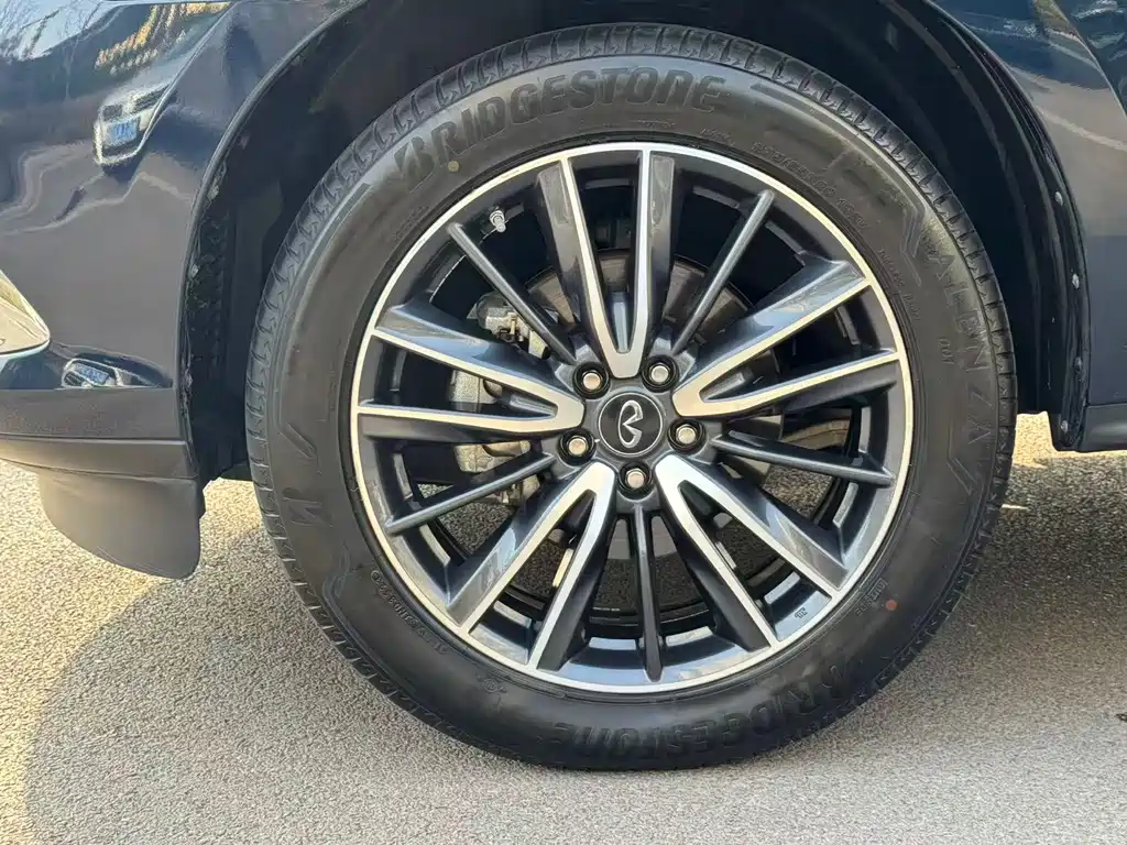 INFINITI QX60