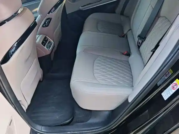 BYD Han — миниатюра 7