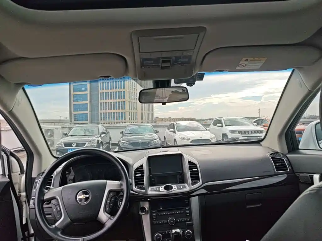 Chevrolet Captiva — миниатюра 18