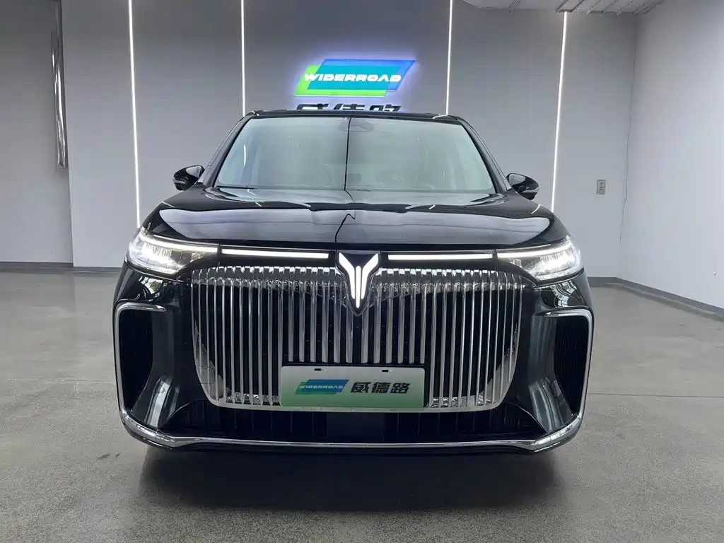 VOYAH Dreamer — миниатюра 2