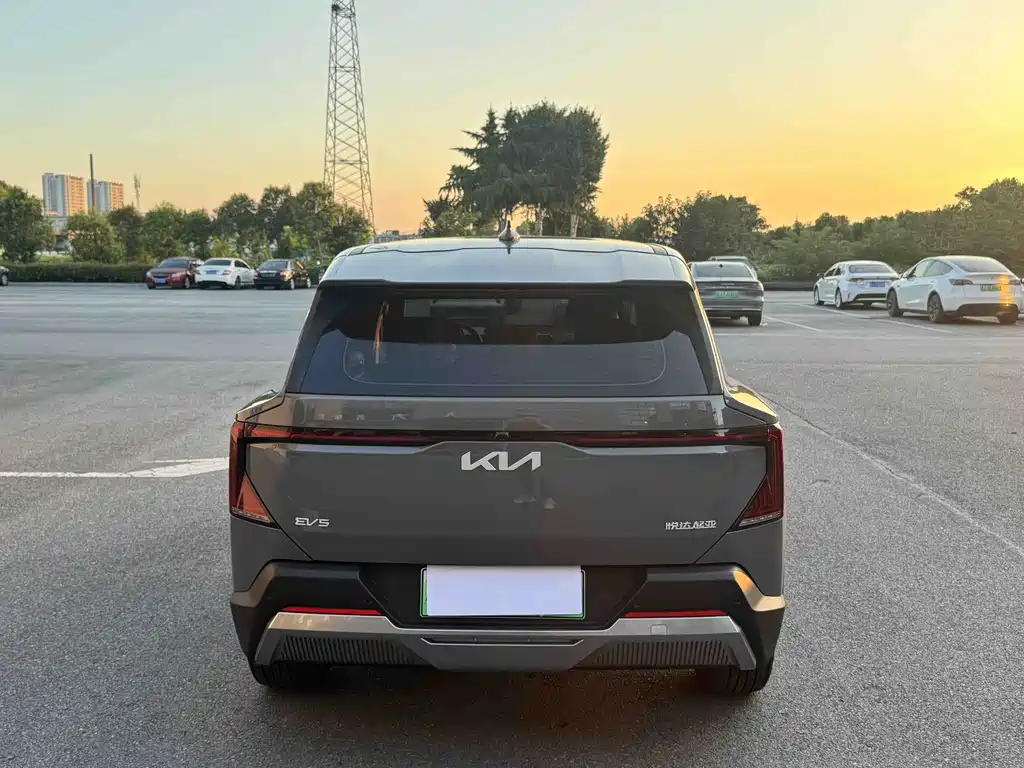 Kia EV5 — миниатюра 3