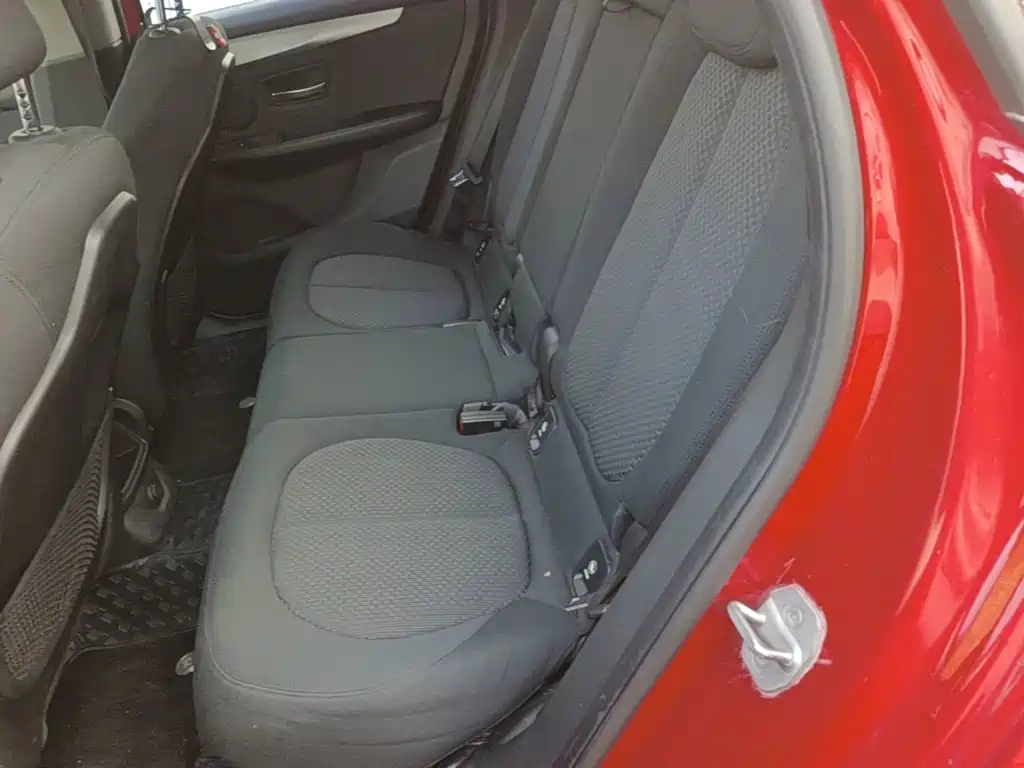 BMW 2 Series Active Tourer — миниатюра 17
