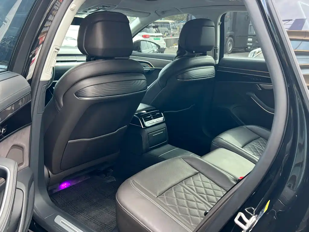 Audi A8 2024 A8L 50 TFSI quattro