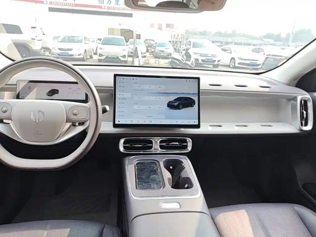 Leapmotor Leapmotor B01 — миниатюра 13