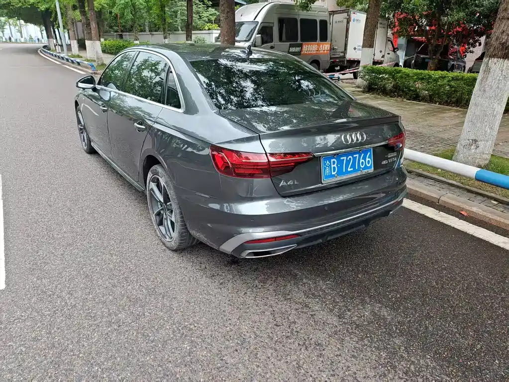 Audi A4L 2022 40 TFSI Fashion