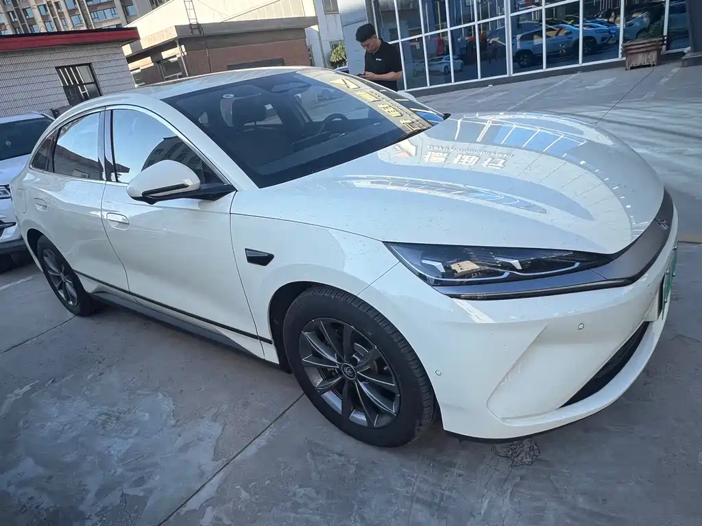 BYD Qin L — миниатюра 3