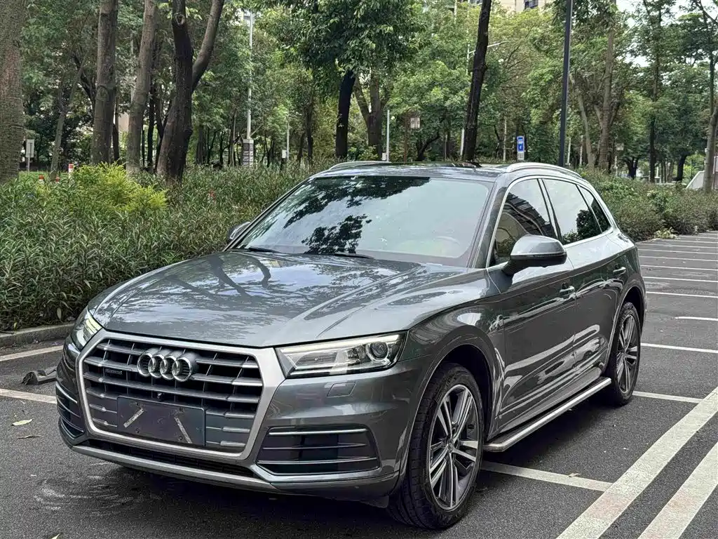 Audi Q5L — миниатюра 2
