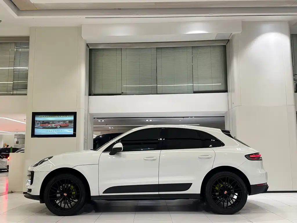 Porsche Macan — миниатюра 4