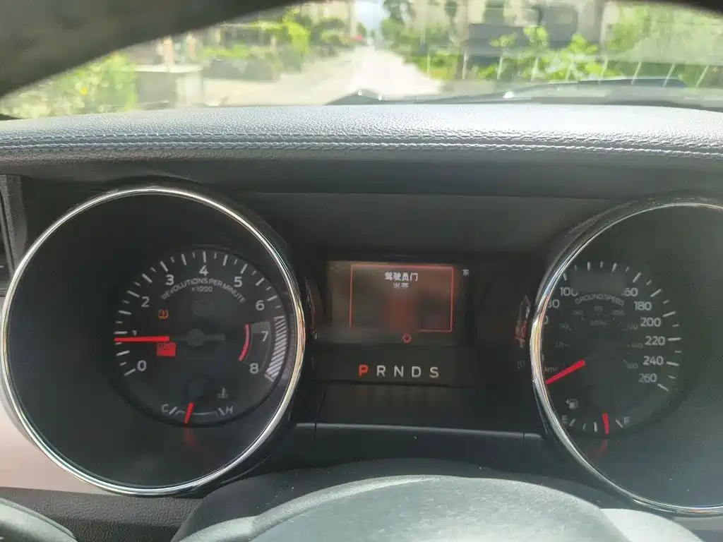Ford Mustang — миниатюра 4