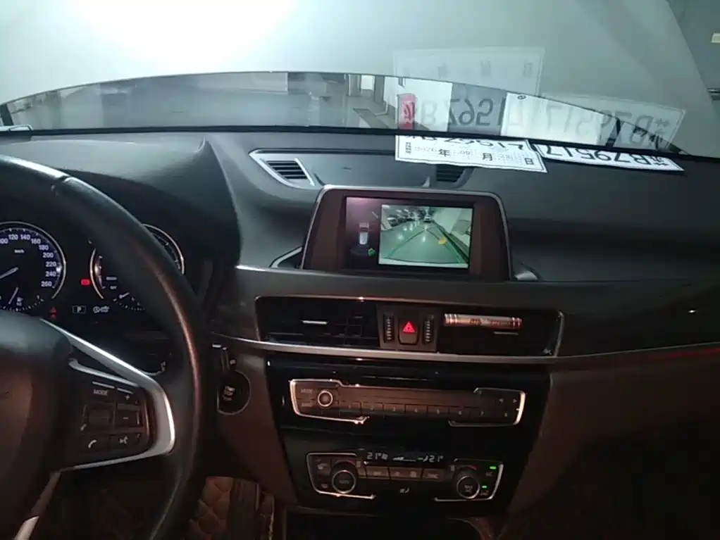 BMW X1 — миниатюра 13