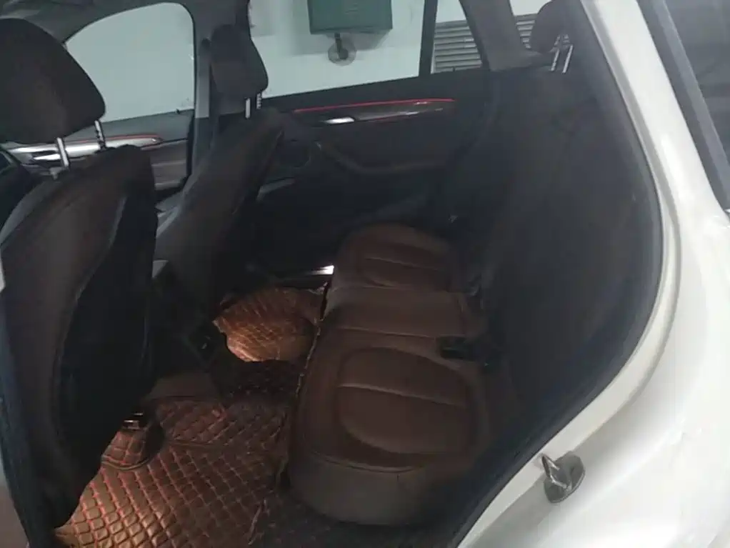 BMW X1 — миниатюра 17