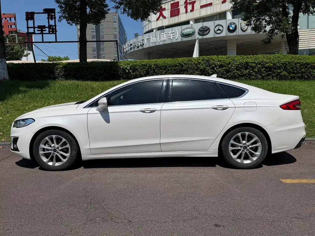 Ford Mondeo — миниатюра 3