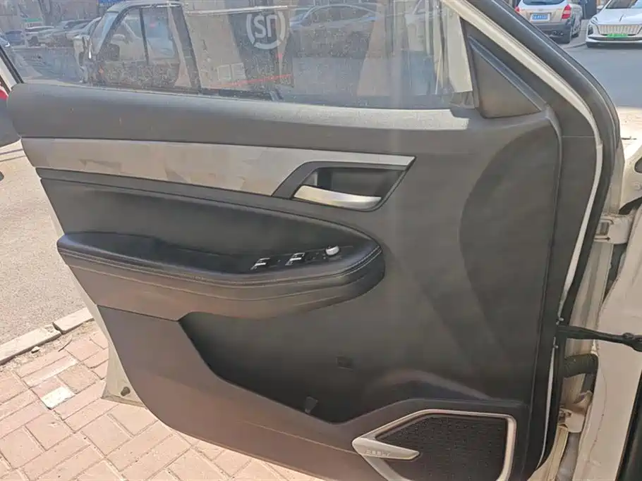 GEELY AUTOMOBILE VISION X6
