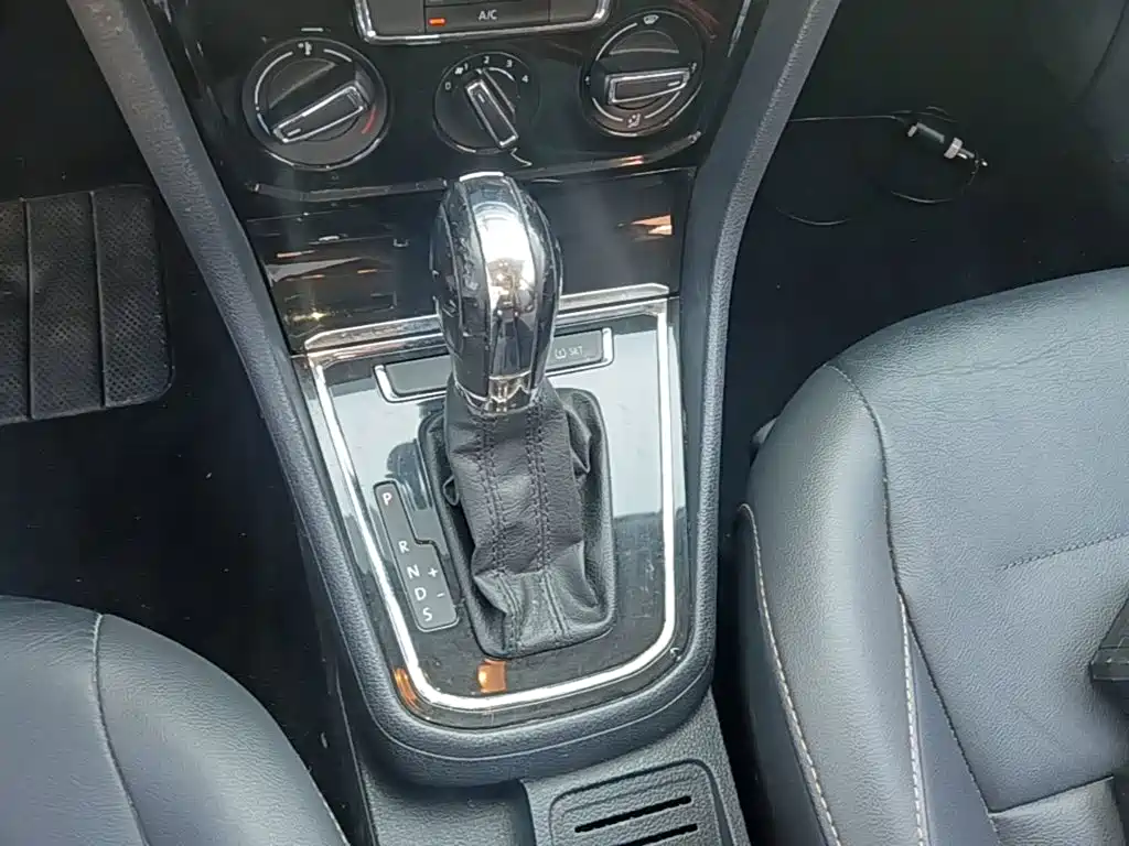 Volkswagen Bora — миниатюра 14