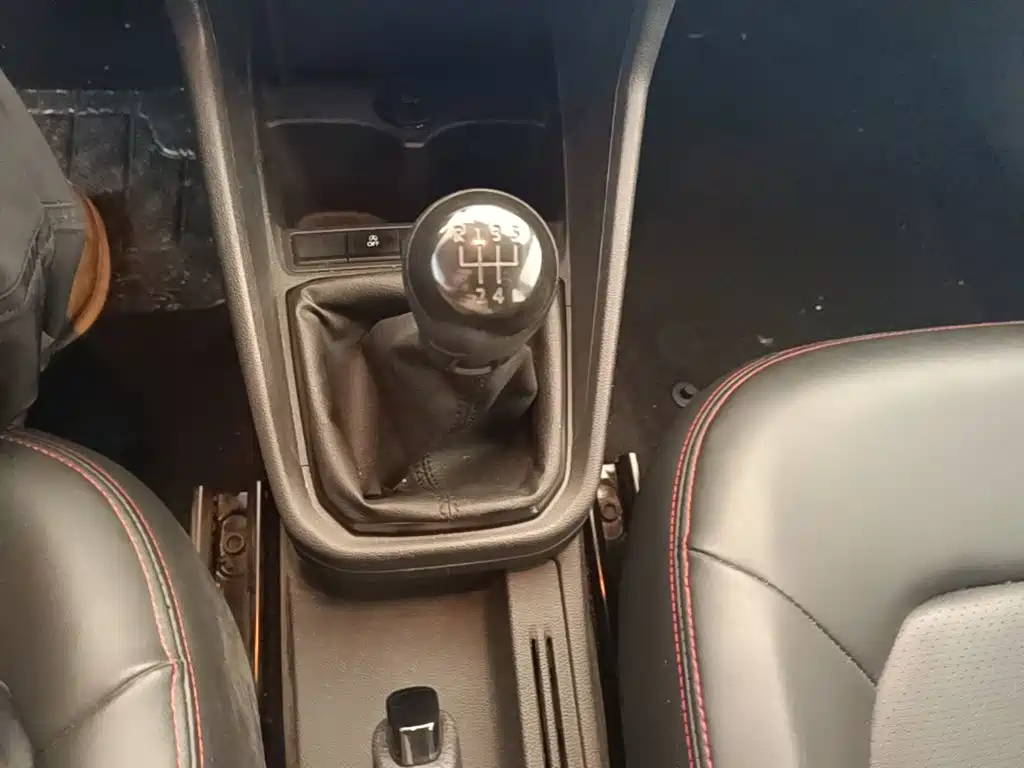 Volkswagen Santana — миниатюра 14